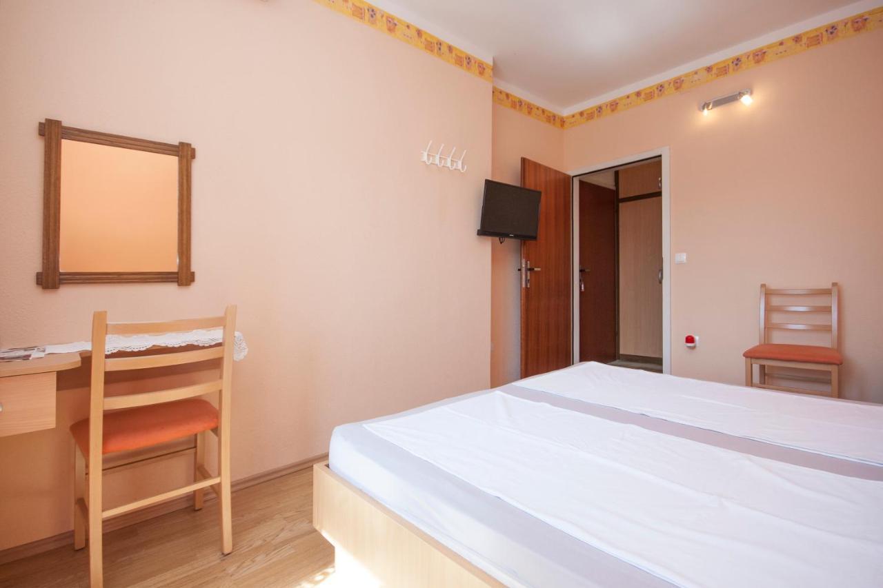 Villa Daniela Brodarica  Habitación foto